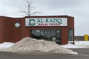 Grocery Store Mississauga - Al Raziq Halal Foods fresh vegetables aisle
